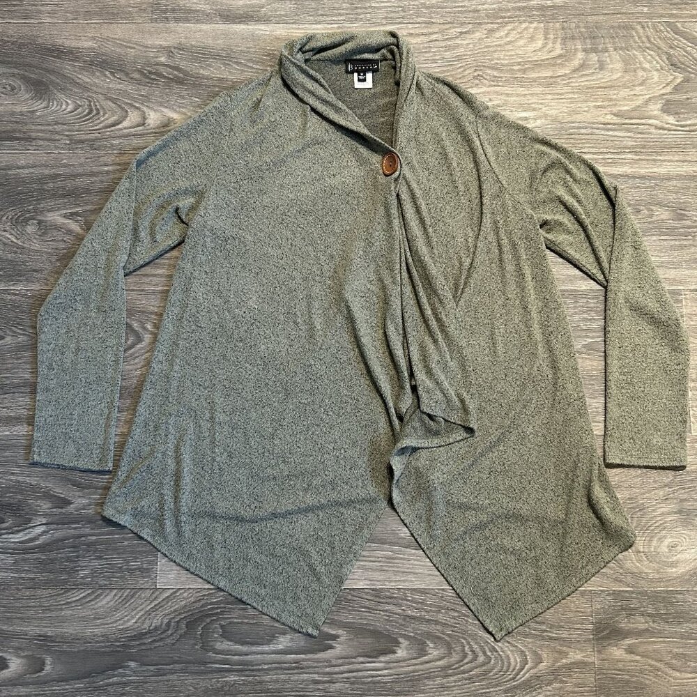 Bobeau Medium Open Front One Button Fleece Wrap Cardigan Green Uneven Hem Top - Picture 2 of 11